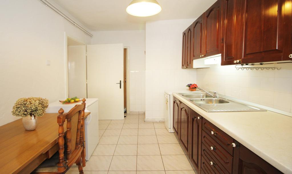 מאקרסקה Apartments Nina Beach מראה חיצוני תמונה
